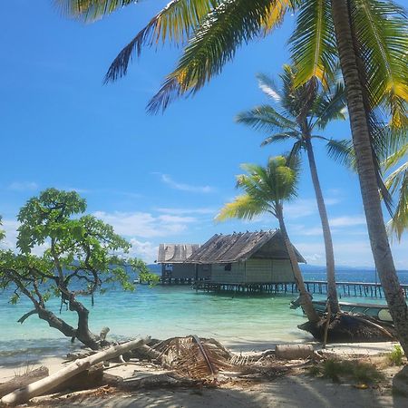 Frances Homestay - Raja Ampat Pulau Mansuar Exterior foto